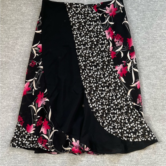 Liz Claiborne Axcess Long Floral Skirt Sz. 12 - Picture 5 of 6